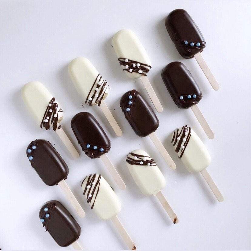 My Baker Cakesicles by Post (48 Hours notice required)