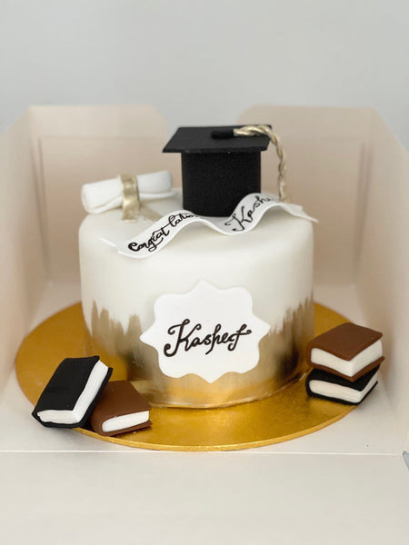 Elegant Graduation Cap (Fondant Included) - The Makery Cake Co