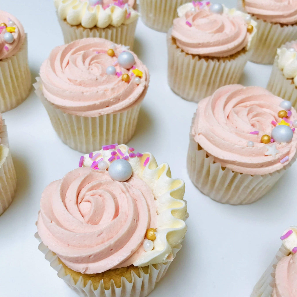 MY BAKER Pretty In Pink Cupcakes