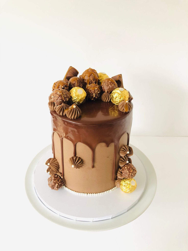 myBaker Online Shop Forerro Rocher Chocolate Drip Cake