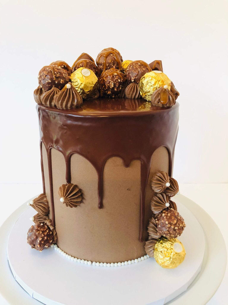myBaker Online Shop Forerro Rocher Chocolate Drip Cake
