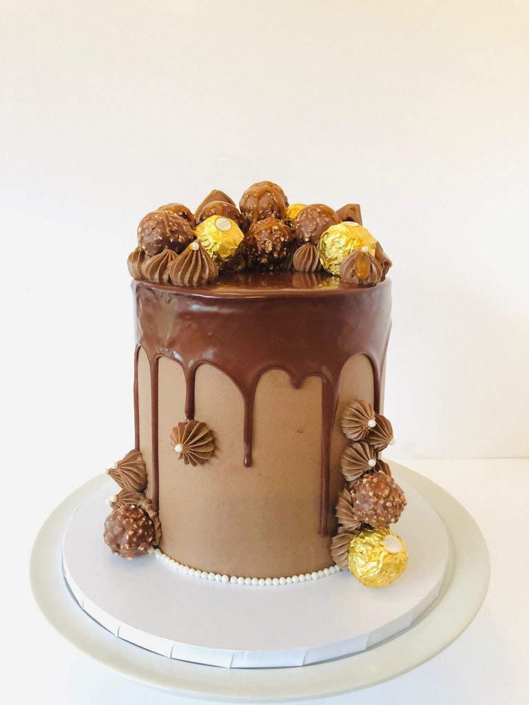 myBaker Online Shop Forerro Rocher Chocolate Drip Cake
