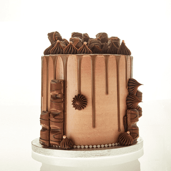 myBaker Online Shop Kinder Bueno Chocolate Drip Cake