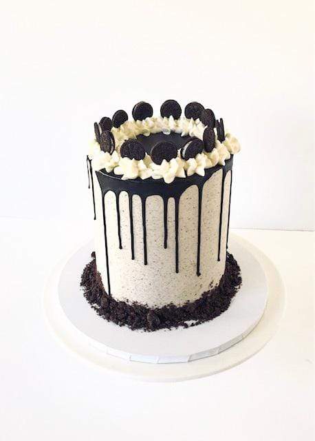 Order Drip cake Cake Online in Noida, Delhi NCR | Kingdom of Cakes